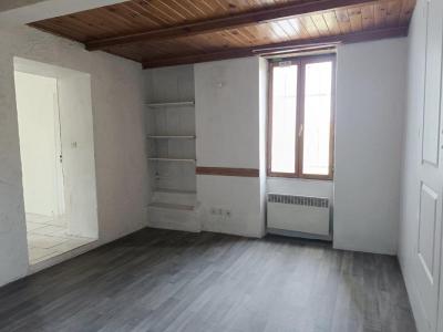 Louer Appartement 57 m2 Vinassan