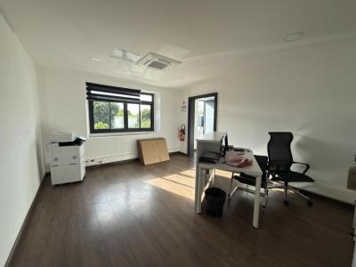 For rent Saint-denis 420 m2 Reunion (97400) photo 0
