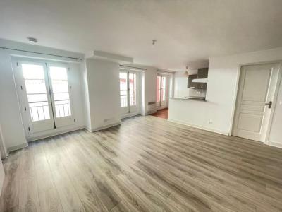 For rent Marseille-2eme-arrondissement 2 rooms 50 m2 Bouches du Rhone (13002) photo 0