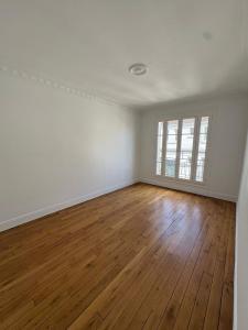 For rent Paris-12eme-arrondissement 2 rooms 52 m2 Paris (75012) photo 0