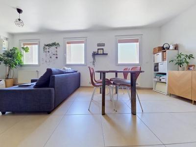 For sale Mions 3 rooms 62 m2 Rhone (69780) photo 3