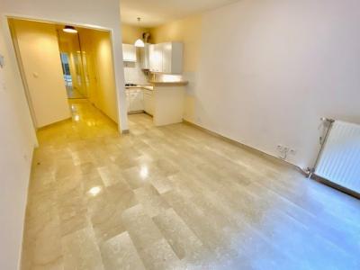 For rent Lyon-6eme-arrondissement 2 rooms 45 m2 Rhone (69006) photo 0