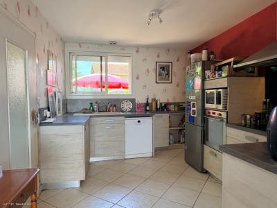 For sale Nanteuil-en-vallee 5 rooms 106 m2 Charente (16700) photo 4