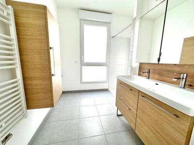 For rent Nantes 3 rooms 58 m2 Loire atlantique (44200) photo 1