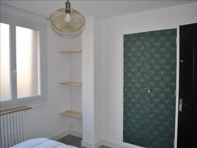 Louer Appartement 11 m2 Nimes