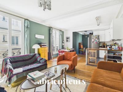 For sale Paris-10eme-arrondissement 3 rooms 65 m2 Paris (75010) photo 2
