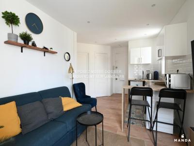 For rent Courbevoie 2 rooms 33 m2 Hauts de Seine (92400) photo 2