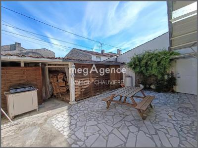 For sale Julienne 6 rooms 148 m2 Charente (16200) photo 4