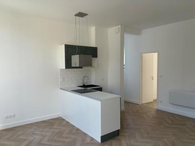 For rent Mans 2 rooms 46 m2 Sarthe (72000) photo 2