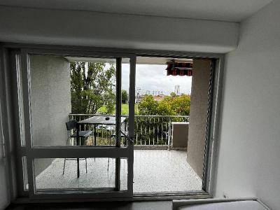 For rent Bouscat 1 room 30 m2 Gironde (33110) photo 0