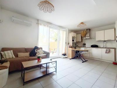 For sale Miramas 4 rooms 60 m2 Bouches du Rhone (13140) photo 2