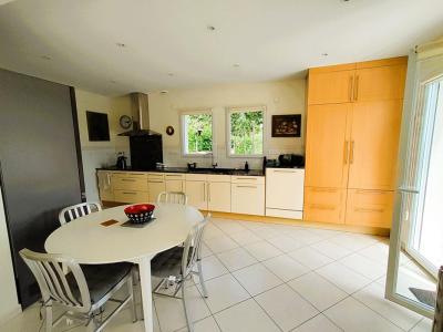 For sale Guerande 7 rooms 200 m2 Loire atlantique (44350) photo 4
