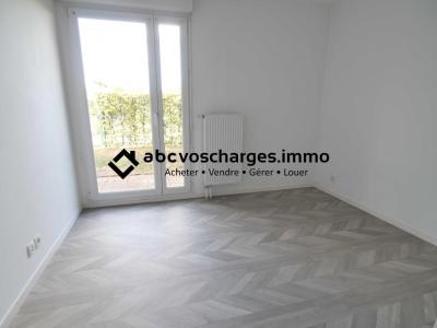 For rent Madeleine 2 rooms 40 m2 Nord (59110) photo 2