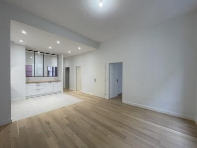 For rent Lyon-4eme-arrondissement 4 rooms 93 m2 Rhone (69004) photo 1