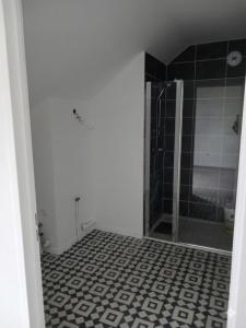 For rent Sailly-sur-la-lys 1 room 86 m2 Pas de calais (62840) photo 4