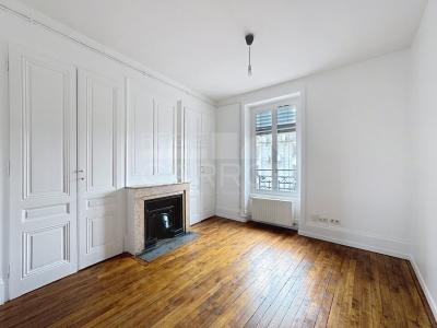 For rent Lyon-3eme-arrondissement 2 rooms 49 m2 Rhone (69003) photo 0