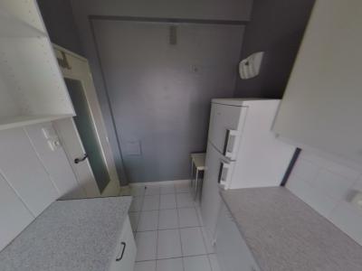 For rent Lyon-6eme-arrondissement 4 rooms 66 m2 Rhone (69006) photo 2
