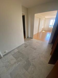 For rent Lyon-5eme-arrondissement 3 rooms 84 m2 Rhone (69005) photo 3