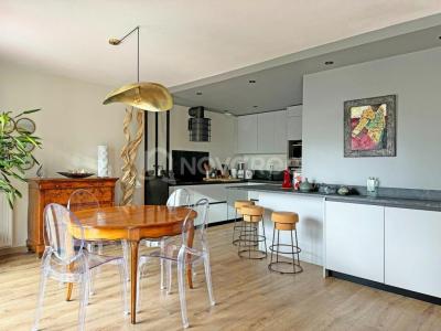 For sale Pau 4 rooms 107 m2 Pyrenees atlantiques (64000) photo 3