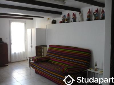 For rent Luynes 1 room 25 m2 Bouches du Rhone (13080) photo 0