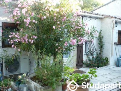 For rent Luynes 1 room 25 m2 Bouches du Rhone (13080) photo 1
