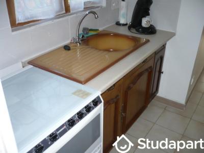 For rent Luynes 1 room 25 m2 Bouches du Rhone (13080) photo 3