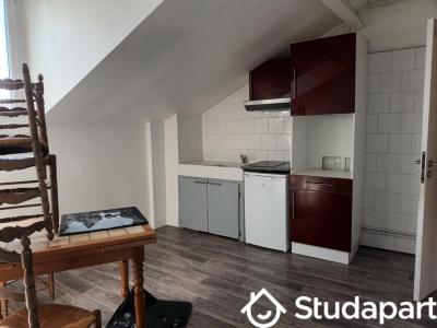 For rent Reims 2 rooms 23 m2 Marne (51100) photo 0