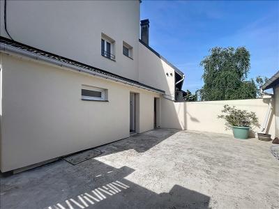 For rent Tremblay-en-france 2 rooms 55 m2 Seine saint denis (93290) photo 1