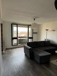 For rent Bordeaux 3 rooms 85 m2 Gironde (33100) photo 2