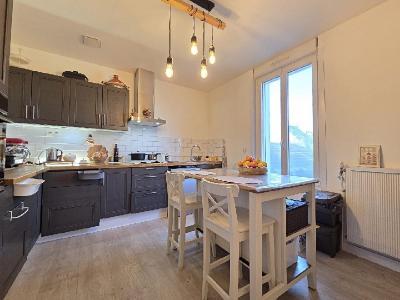 For sale 5 rooms 110 m2 Oise (60180) photo 2