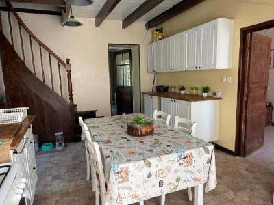 For sale RUFFEC 9 rooms 179 m2 Charente (16240) photo 4