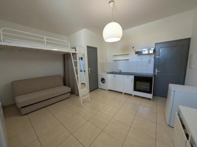 For rent Salon-de-provence 1 room 20 m2 Bouches du Rhone (13300) photo 3