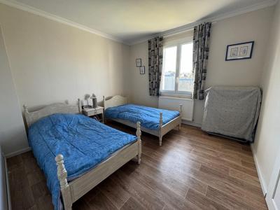 For sale Granville 3 rooms 69 m2 Manche (50400) photo 2