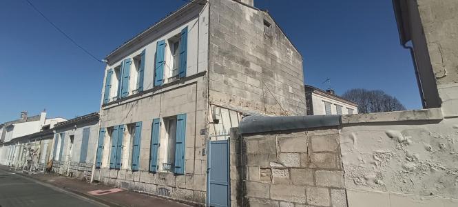 For sale Rochefort 5 rooms 102 m2 Charente maritime (17300) photo 0