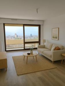 For rent Grenoble 5 rooms 99 m2 Isere (38000) photo 0