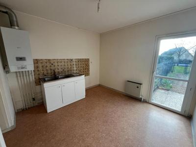 Acheter Appartement Montreuil-juigne 142000 euros