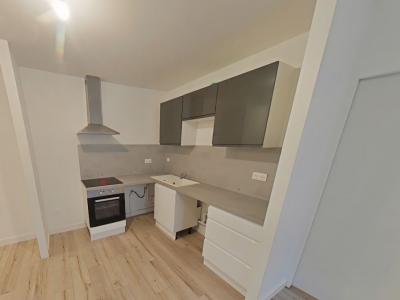 For rent Reims 2 rooms 49 m2 Marne (51100) photo 2