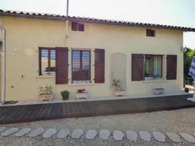 For sale Pamproux 6 rooms 183 m2 Deux sevres (79800) photo 1