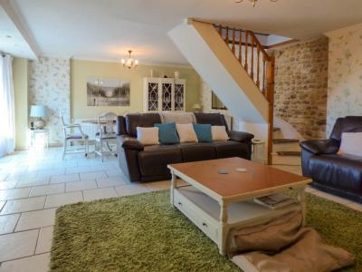 For sale Pamproux 6 rooms 183 m2 Deux sevres (79800) photo 4