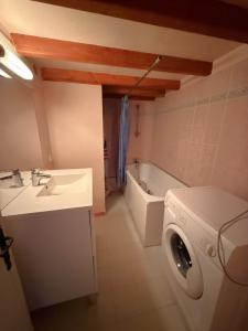 For rent Lyon-4eme-arrondissement 1 room 43 m2 Rhone (69004) photo 4