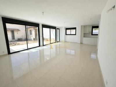 For sale Saint-maur-des-fosses 4 rooms 139 m2 Val de Marne (94100) photo 3