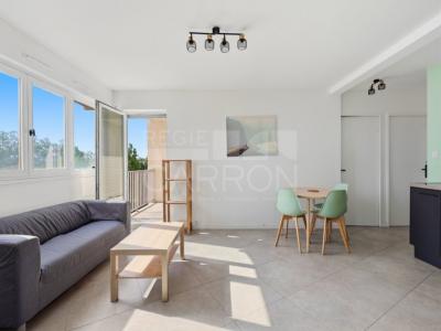 For sale Villeurbanne 4 rooms 67 m2 Rhone (69100) photo 0