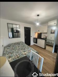 For rent Chelles 1 room 14 m2 Seine et marne (77500) photo 0