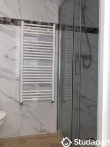 Louer Maison 18 m2 Creteil