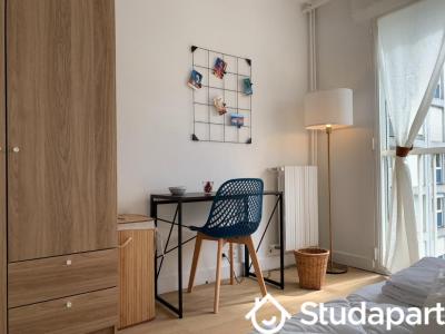 For rent Paris-15eme-arrondissement 1 room 10 m2 Paris (75015) photo 2