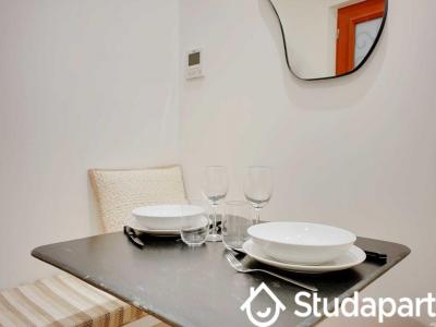 For rent Paris-2eme-arrondissement 1 room 20 m2 Paris (75002) photo 1