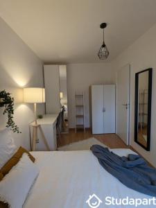 Louer Appartement 9 m2 Paris-19eme-arrondissement