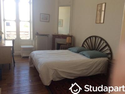 For rent Bordeaux 1 room 30 m2 Gironde (33000) photo 0