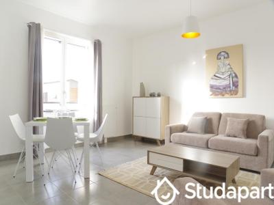 For rent Bordeaux 2 rooms 49 m2 Gironde (33000) photo 0