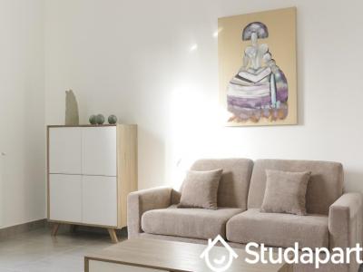 For rent Bordeaux 2 rooms 49 m2 Gironde (33000) photo 1